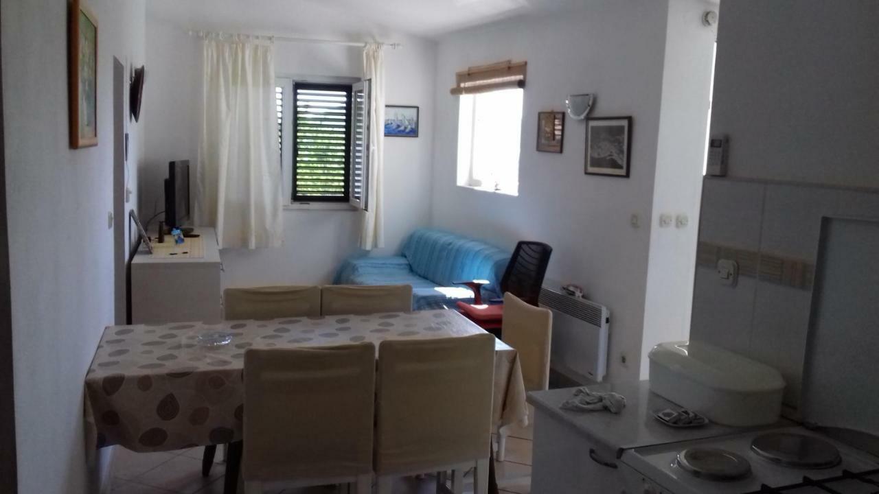 Iva Villa Prvic Sepurine Bagian luar foto