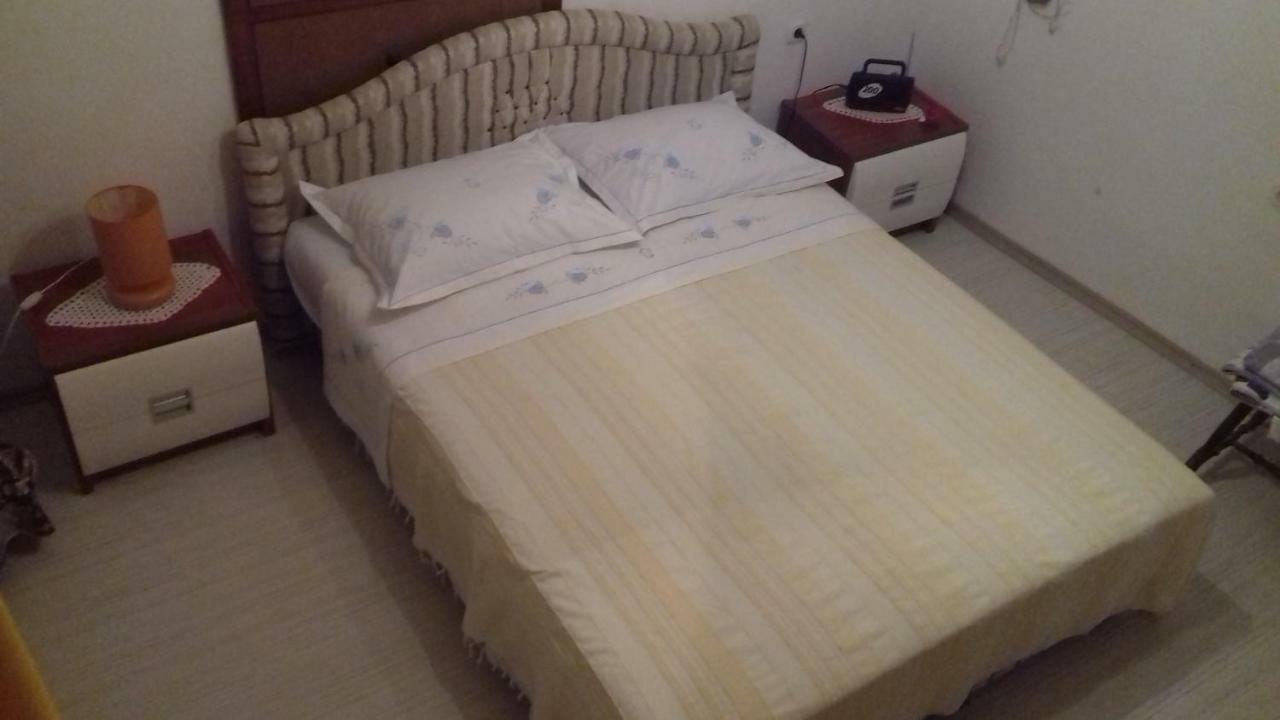 Iva Villa Prvic Sepurine Bagian luar foto